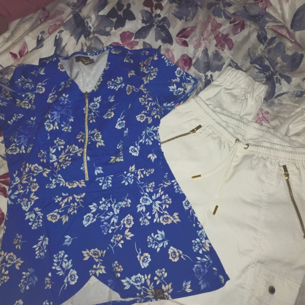 Jaanuu - top Small, jogger pants XS